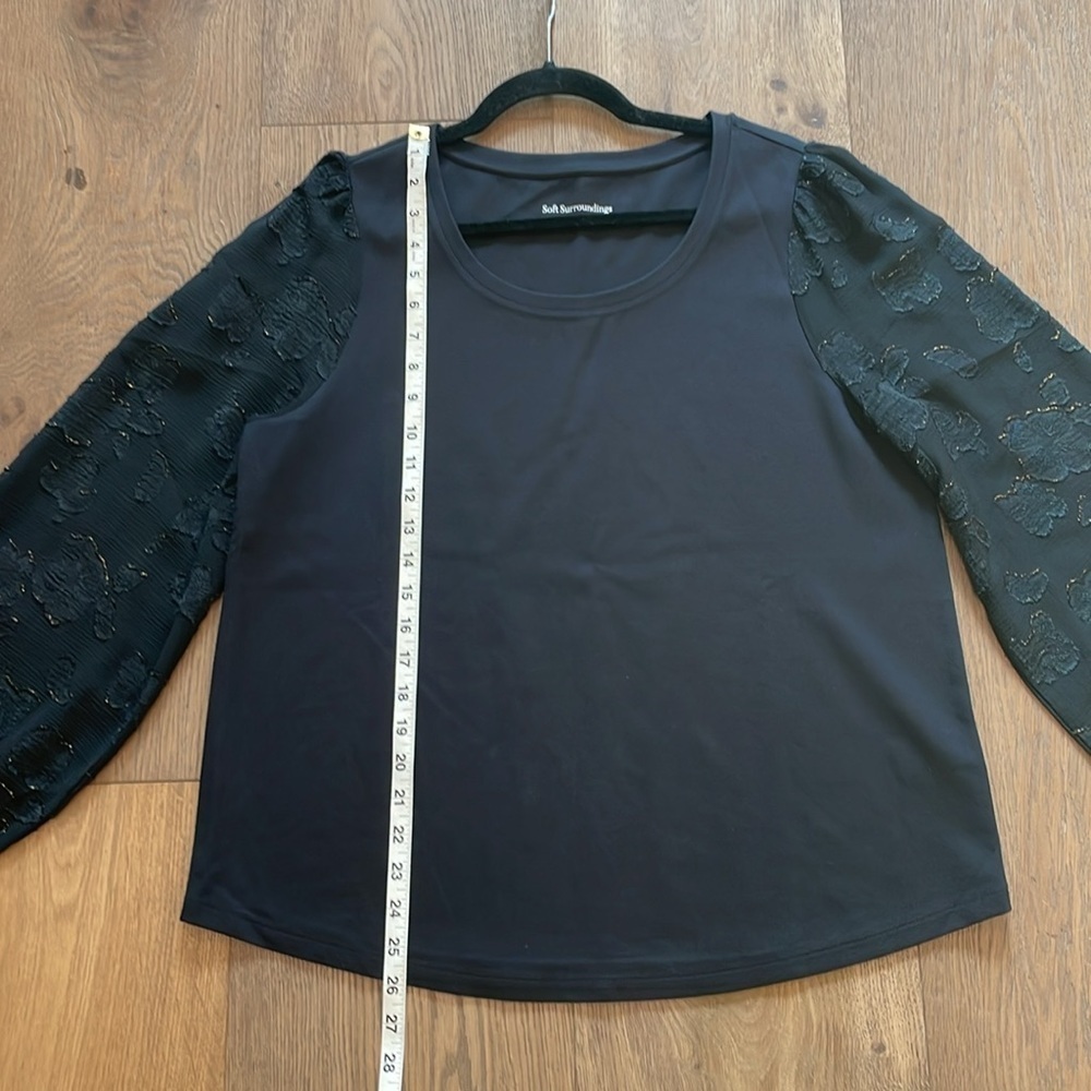 Soft Surroundings Black Solid Shirt With Lace Puff Sleeve Style 2FZ37 Sz Large - Picture 7 of 8